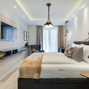 Classy Design Accommodation